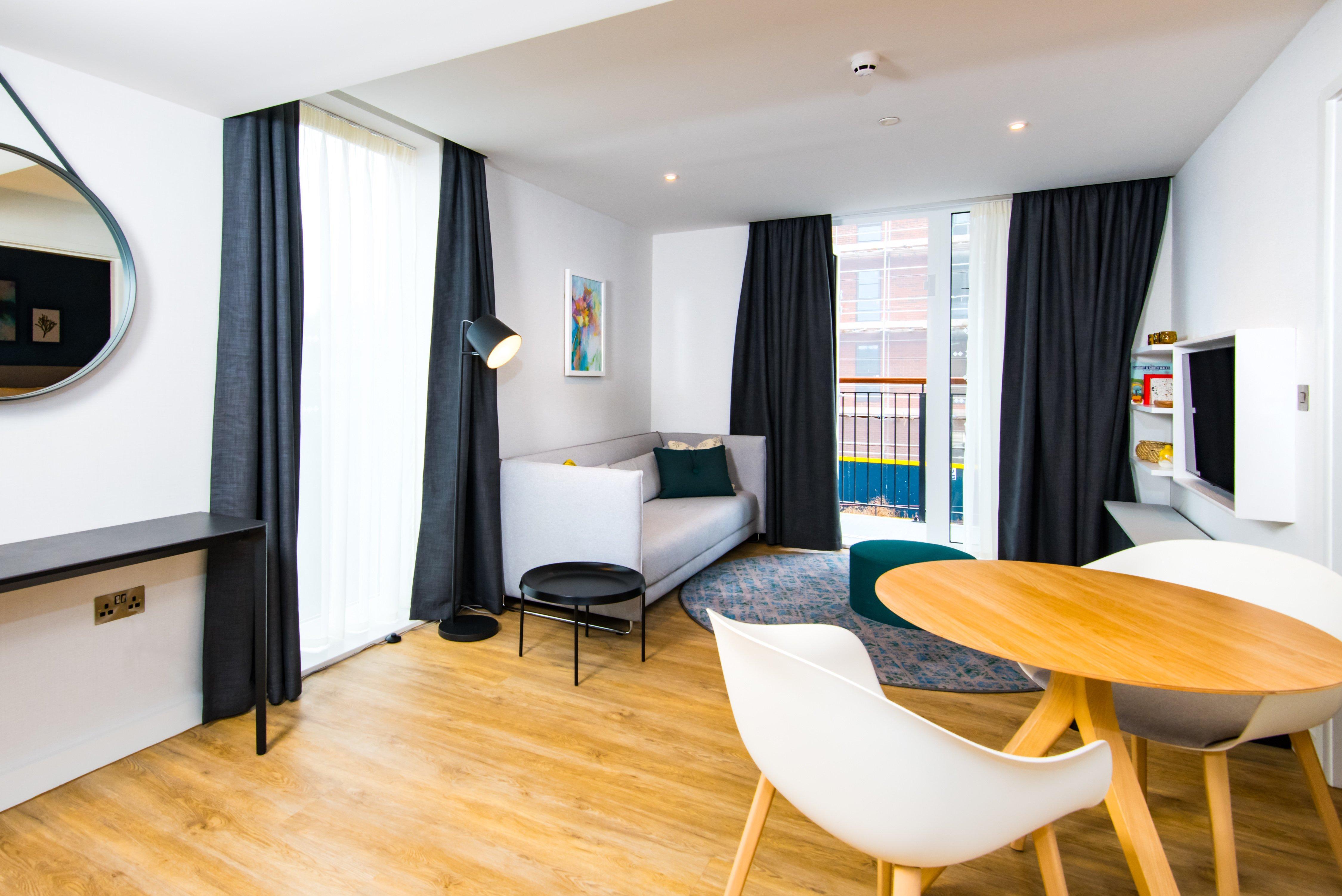 Staybridge Suites Cardiff Exterior photo